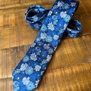 Men's Blue Floral Silk-Blend Tie
